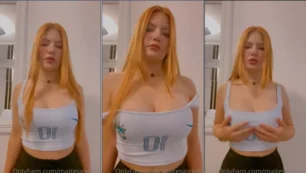 Maitê Sasdelli exibindo as teta de maneira sensual fora da blusa