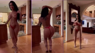 Morena famosa do OnlyFans arrasa em seu striptease sensual