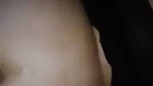 Gordinha do lar se soltando e mostrando o bundão pela primeira vez
