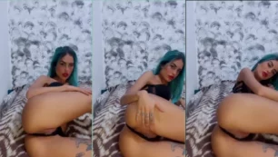 Tati Zaqui soltando a voz e se divertindo com sua buceta deliciosa na Privacy
