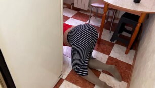 毛映塔
